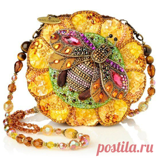 Расшитые бисером сумочки