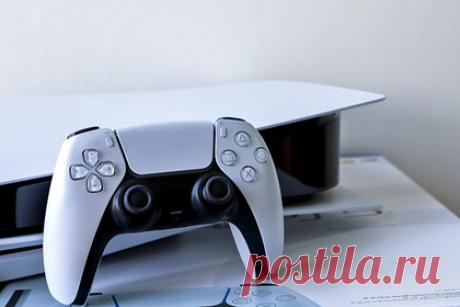Назван новый способ получить дефицитную PlayStation 5. Sony объявила о запуске конкурса, в рамках которого можно выиграть игровую приставку нового поколения. Представители японской корпорации назвали конкурс Treat Codes одним из способов получить игровую консоль. Sony заявила, что будет публиковать во время культурных мировых событий промокоды.