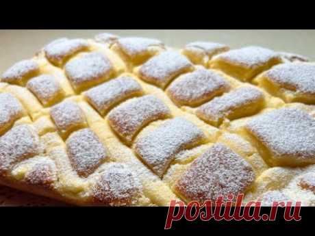 Очень нежный и вкусный пирог с творожной начинкой.
