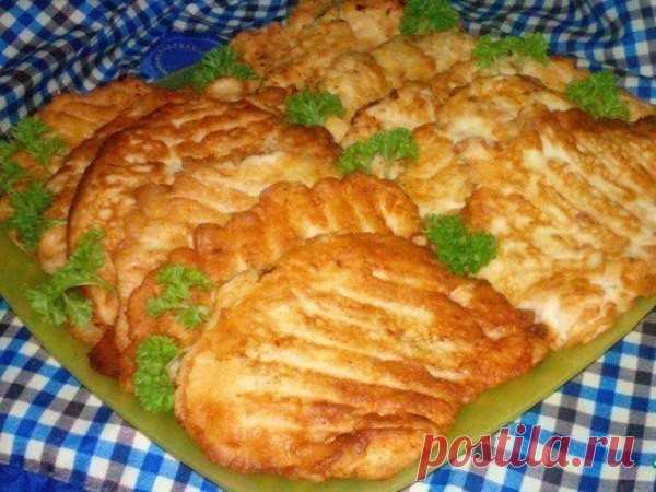 Продолжаем удивлять. Отбивные с тонкой луковой ноткой 


Рецепт, который стоит сохранить!









Ингредиенты:
Филе куриное — 700 гЯйцо куриное (для кляра) — 4 штСметана (для кляра) — 3 ст. л.Майонез (для кляра) — 3 ст. л.Перец черный (по вкусу)Соль (по…