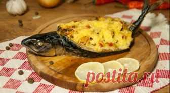 Просто и потрясающе вкусно! Скумбрия запеченная с грибами и овощами — Едим дома