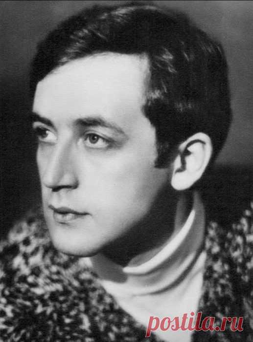 Василий Ливанов в молодости.  / Отчего не находит покоя 84-летний Василий Ливанов / Шоубиз