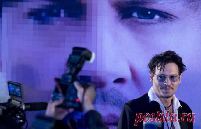 ИТАР-ТАСС: Культура - Джонни Депп представил в Пекине фильм "Превосходство"