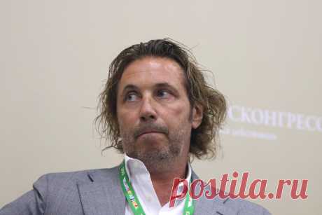 Александр Мостовой о травме Караваева: Разрыв ахилла — это ужасно. Бывший игрок московской команды &quot;Спартак&quot; Александр Мостовой поделился своим мнением о тяжелой травме, которую получил защитник &quot;Зенита&quot; Вячеслав Караваев.