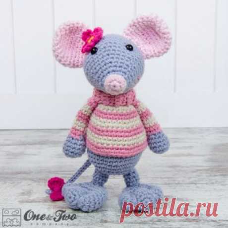 Emily the Mouse Amigurumi Crochet Pattern
