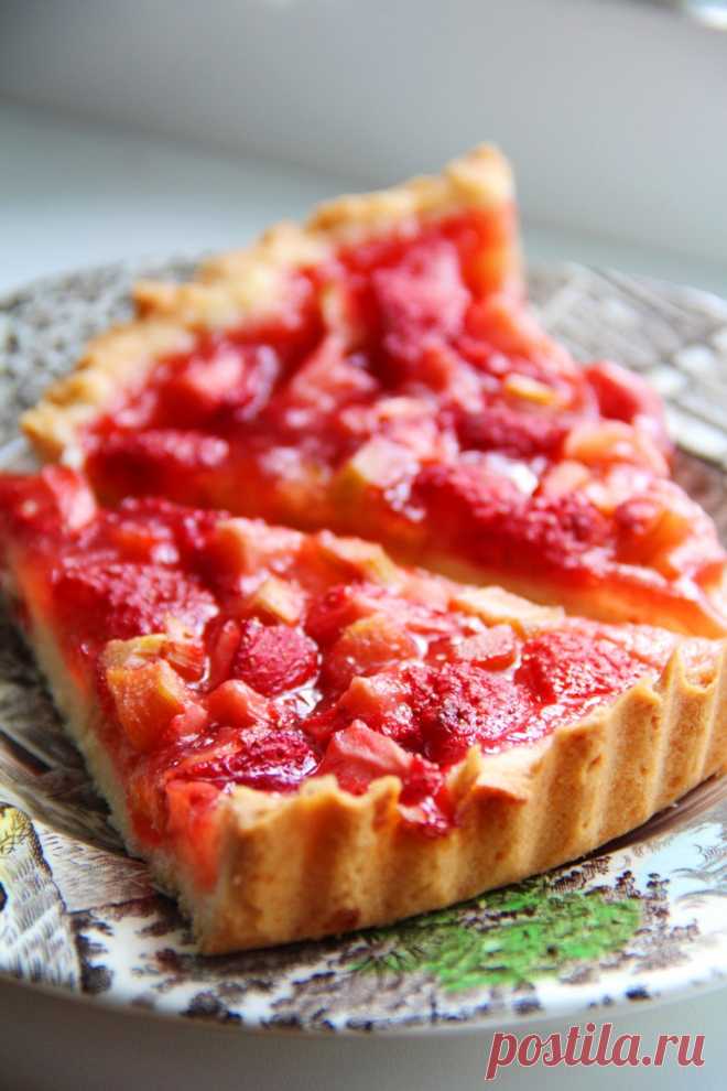 Тарт с ревенем и клубникой — Cook-Talk