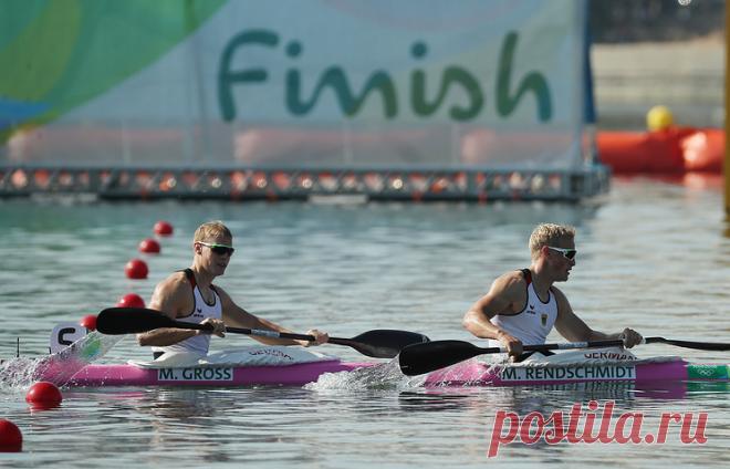 ТАСС: Спорт - Немцы Рендшмидт и Гросс выиграли ОИ в соревнованиях двоек на дистанции 1000 м