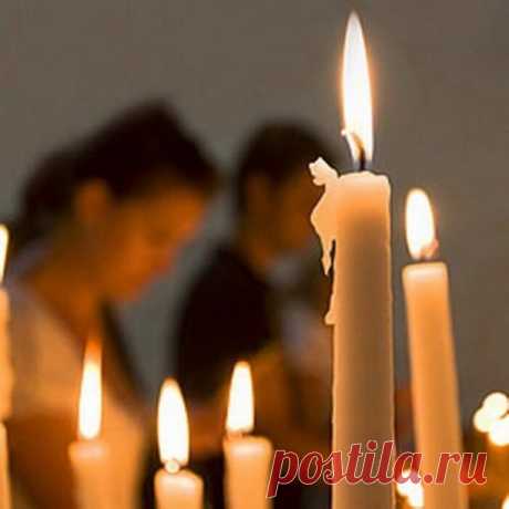 Каковы ум и сердце, таковы и слова.
Если кто из вас думает, что он благочестив, и не обуздывает своего языка, но обольщает свое сердце, у того пустое благочестие (Иак. 1: 26).

Эти слова апостола звучат достаточно жестко, но, к сожалению, все это имеет место в церковной жизни. Язык, безусловно, доставляет всем нам множество страданий, но как его обуздать? Например, мы можем весь день сдерживать себя, следить за тем, что говорим, но вдруг случается какое-нибудь неприятное с...