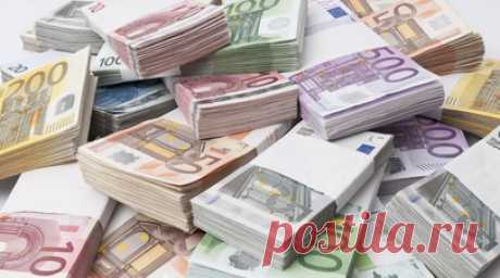 ЕС пообещал перевести Украине в декабре €4,2 млрд бюджетной помощи. Бюджетную помощь объёмом €4,2 млрд в декабре переведёт Украине Европейский союз. Об этом заявил новый глава Европейского совета Антониу Кошта. Читать далее