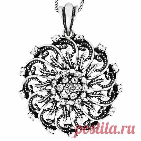 Кулон &quot;Цветок&quot; Ruslan Tokaev
Бренды Бижутерия 	Ruslan Tokaev
Материал 	кристаллы Swarovski
