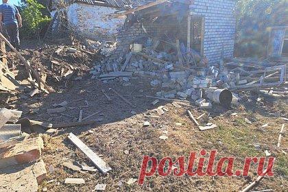 Украина нанесла удар по российскому региону. Вооруженные силы Украины (ВСУ) нанесли удар по селу Новая Таволжанка в Белгородской области. Об этом в своем Telegram-канале сообщил губернатор региона Вячеслав Гладков. Глава Белгородской области сообщил, что из-за обстрела оказалась повреждена линия электропередачи и несколько поселков остались без света.