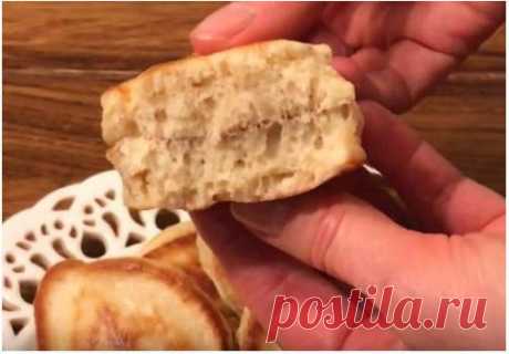 Пышные оладьи на кефире - Вкусные идеи Пышные оладьи на кефире – это быстрый и вкусный завтрак для всей семьи. Тесто для них замешивается на кефире дрожжевым или бездрожжевым способом с