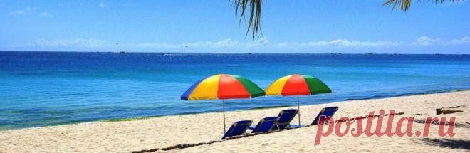 Лучшие пляжи Крыма: куда поехать на выходные Крымские пляжи разнообразны. Здесь и галечные пляжи с горными пейзажами и песчаные с прозрачным морем. Корреспондент 3652.ru составил список лучших пляжей полуострова, где можно отдохнуть, наслаждаясь морскими видами. Массандровский пляж Считается одним из луч