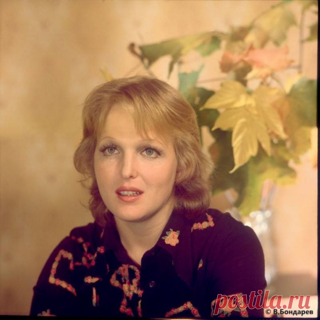 ЕЛЕНА СОЛОВЕЙ