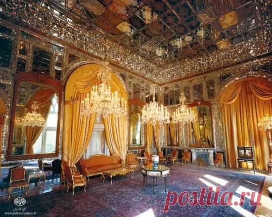 Mirror Hall/Golestan Palace -- Tehran, Iran  |  Найдено на сайте tripadvisor.com.