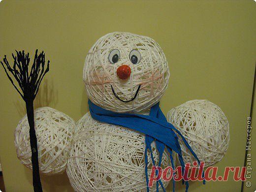 Снеговик из ниток.  Готовимся к Новому году | Страна Мастеров