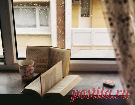 Жизненные двустишья 
 
не надо делать мне как лучше, 
оставьте мне как хорошо 
*** 
я не хотела вас обидеть, 
случайно просто повезло 
*** 
поскольку времени немного, 
я вкратце матом объясню 
*** 
башка сегодня отключилась, 
не вся, конечно, — есть могу 
*** 
следить стараюсь за фигурой, 
чуть отвлекусь — она жуёт 
*** 
шаман за скверную погоду 
недавно в бубен получил 
*** 
всё вроде с виду в шоколаде, 
но если внюхаться — то нет 
*** 
обидеть Таню может каждый, 
не кажд...