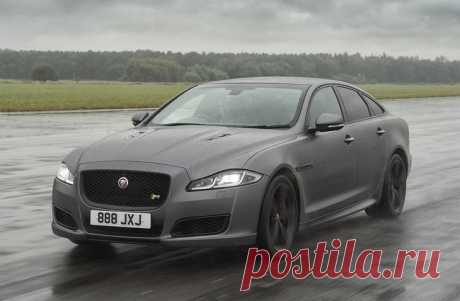 Jaguar XJR575 2018 – топовая версия Ягуар XJ Новинки Ягуар 2018-2019 модельного года представляет новый Jaguar XJR575 – самая мощная, топовая версия седана Ягуар XJ. В нашем обзоре вся информация о новом Jaguar XJR575 – фото и видео, цена и комп...