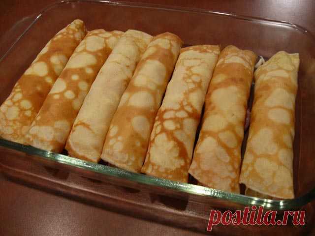 Der beste Teig für Pfannkuchen Zutaten 120 g Mehl 300 ml Milch 1/2 TL Puderzucker 1 EL Öl 1 EiZubereitung Milch in eine Schüssel geben und einen Schneebesen bereitstellen. Anschließend die anderen Zutaten dazugeben: erst Öl, dann ein Ei und Mehl. Gut umrühren.Den Teig am besten am Vortag vorbereiten, über Nacht kalt stellen und früh die Pfannkuchen machen.Aber falls nicht, macht das nichts, denn mit dem Teig kann auch sofort gearbeitet werden.Die Pfannkuchen in einer Pfann...