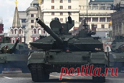 «Уралвагонзавод» отправил новую партию Т-90М «Прорыв» Минобороны России. «Уралвагонзавод» отправил Министерству обороны России новую партию модернизированных танков Т-90М «Прорыв». Предприятие выполнило поставленную в рамках гособоронзаказа задачу в срок. Т-90М получил новый башенный модуль с многослойным бронированием, динамическую защиту «Реликт» и орудие 2А82-1М.