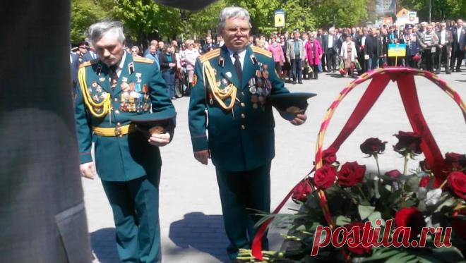 (2) Владимир Мотченов