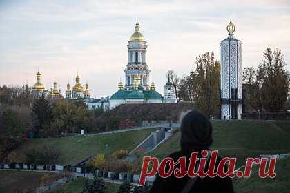 На Украине предложили продлить военное положение. В Раду внесен закон о продлении военного положения на Украине. Отмечается, что военное положение хотят продлить до 16 февраля 2024 года. Предыдущее продление действует до 15 ноября. Как сообщил ранее депутат Верховной Рады Ярослав Железняк, закон внес президент Украины Владимир Зеленский.