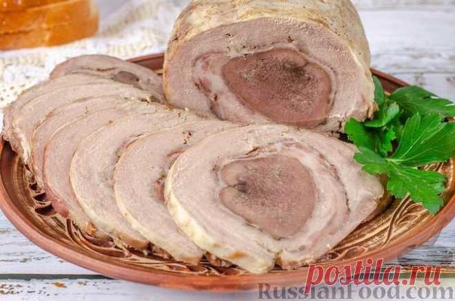 Рулет из свинины, с языком и беконом 
 
Подробнее: https://www.russianfood.com/recipes/recipe.php?rid=155750