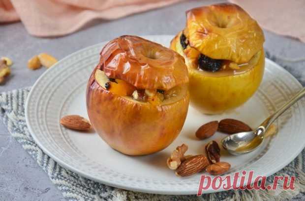 Запеченные яблоки с сухофруктами – простой и вкусный рецепт с фото (пошагово)