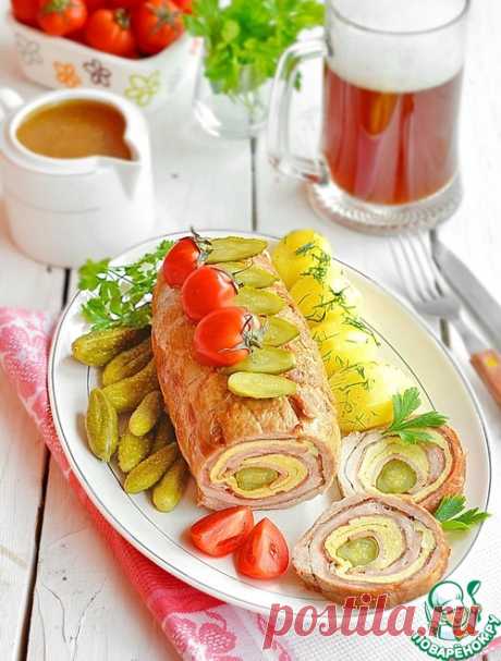 Карловарский рулет из телятины - красивый внешне и очень вкусный, украсит любой праздничный стол Однозначно, праздничное блюдо! Телячья вырезка, бекон, ветчина, омлет и маринованные огурчики - вроде бы простые совсем ингредиенты, но какой колоритый получается рулет!!! Согласна, что повозиться с ним придётся...