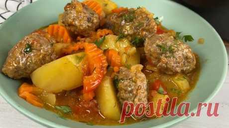 Просто закладываю продукты в одну сковороду и заливаю водой: получается вкусно, не оторваться (и не нужно мыть гору посуды). Казан-котлет | Рецепты Цветковой Натальи | Яндекс Дзен