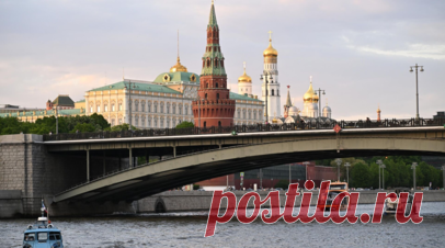Деревянный особняк XIX века отреставрируют в Москве. В Департаменте городского имущества Москвы рассказали о предстоящей реставрации деревянного особняка XIX века. Читать далее