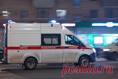 Вернувшемуся из-за ранения с СВО российскому бойцу сломали руку в баре. В Лянторе Ханты-Мансийского автономного округа (ХМАО) неизвестные сломали руку в баре бойцу, который вернулся со специальной военной операции (СВО) из-за ранения. Об этом сообщили в группе «Лянтор против коррупции» во «ВКонтакте». Источник, знакомый с ситуацией, отметил, что россиянин сидел в баре вместе с друзьями.