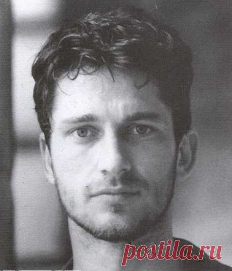 Юный Джерард Батлер. / Путь моды