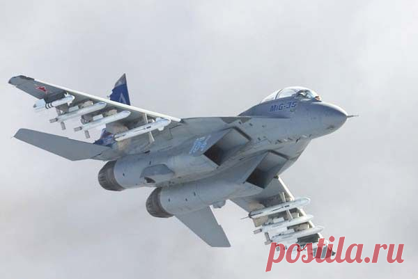 Миг-35Д. Основные отличия от МиГ-29:
РЛС «Жук-А» с активной фазированной антенной решеткой;
увеличение боевой нагрузки;
увеличенный запас топлива с возможностью дозаправки в воздухе и использования как заправщика;
антикоррозийная защита по типу МиГ-29К;
понижение радиолокационной заметности;
трёхканальная система дистанционного управления с четырёхкратным резервированием;
повышенные надёжность, срок службы, ресурс самолёта и двигателей;