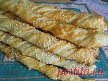 Слоеные спиральки с сыром. Рецепт