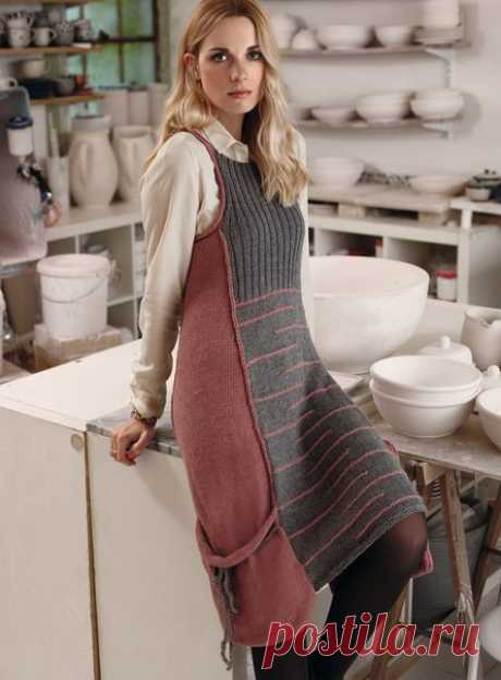 Платье 
Сарафан с карманами 
Стильный сарафан с большими карманами по бокам связан из теплой и мягкой пряжи. 

Журнал «Verena» № 5/2016 

РАЗМЕРЫ 

36/38 (40/42) 

ВАМ ПОТРЕБУЕТСЯ 

Пряжа (50% полиакрила, 35% овечьей шерсти, 15% шерсти альпака; 125 м/ 100 г) — 300 г коралловой и 200 г серой; спицы №4; круговые спицы №4 длиной 40 см; крючок №4. 

УЗОРЫ И СХЕМЫ 

РЕЗИНКА 

Попеременно 2 лицевые, 2 изнаночные. 

ЛИЦЕВАЯ ГЛАДЬ 

Лицевые ряды — лицевые петли, изнаночные ряды — ...