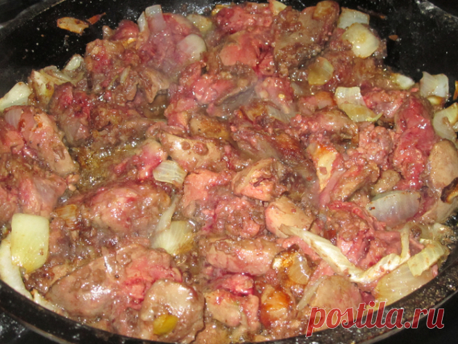 Куриная печень с луком