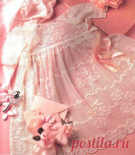 Вязаное крючком платье для девочки (нежная филейка)