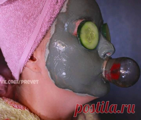 (4) Facebook