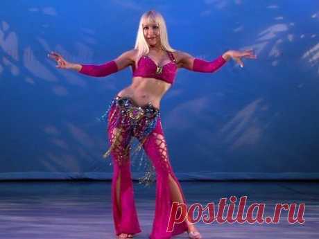 Belly Dance How to: Hip Roll Walk Move - Belly Dancing - with Neon