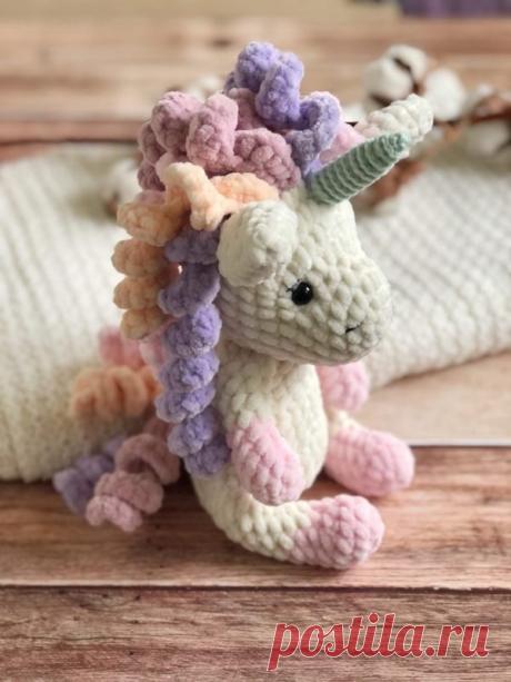 Вяжем плюшевую единорожку с подробным описанием работы