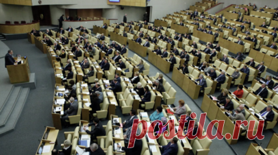 В Госдуме рассказали о вступающих в силу в августе законах. Депутат Госдумы, член комитета Госдумы по малому и среднему предпринимательству Алексей Говырин рассказал RT о законодательных изменениях, вступающих в силу в августе. Читать далее