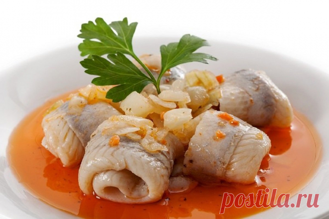 Консервы из скумбрии в стеклянной банке и как их легко приготовить