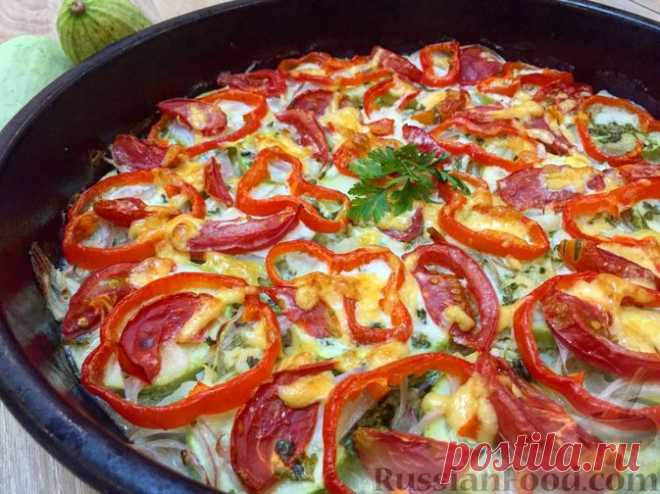 Рецепт: Кабачки, запеченные с болгарским перцем на RussianFood.com