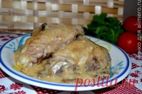 Курица в сметанно-грибном соусе