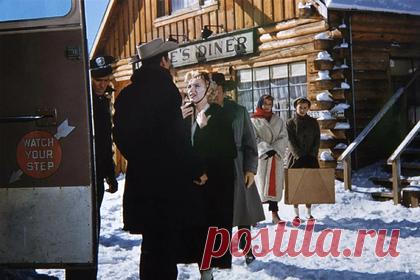 В США предложили пожить в доме из фильма с Мэрилин Монро. В американском штате Айдахо предложили пожить в доме из фильма «Автобусная остановка» с Мэрилин Монро в главной роли. Недвижимость выставили на продажу за 15,9 миллиона долларов (около 1,2 миллиарда рублей). Площадь участка на Северо-Западе США составляет четыре гектара.