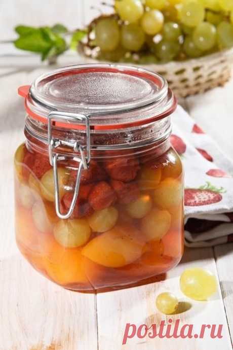 Заготовки впрок: компоты из фруктов и ягод — 6 соток