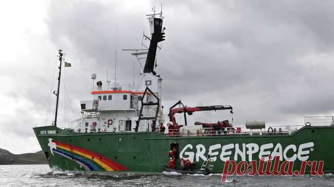 Власти Франции отказались пустить в Ниццу корабль Greenpeace