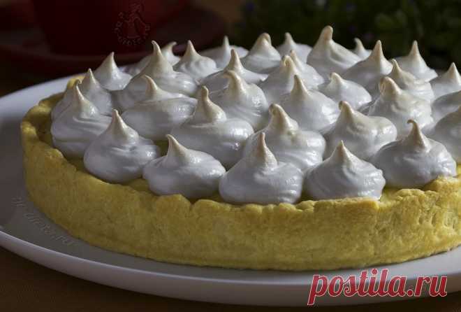 Лимонная меренга - рецепт с пошаговыми фото | ne-dieta Лимонная меренга - это пирог, состоящий из песочной основы, густого лимонного крема и воздушной белковой шапочки сверху. Предлагаю вам свой проверенный рецепт настоящей французской меренги.