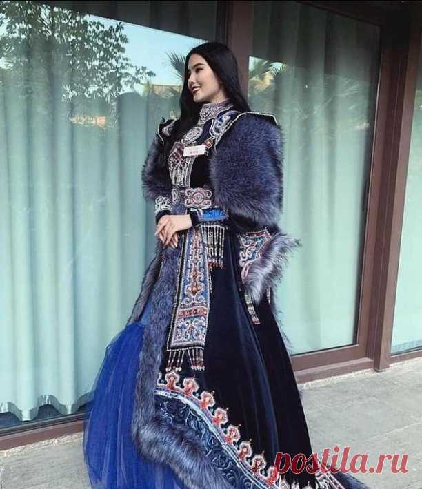 Красота народов Мира.
Якутский наряд в этно-стиле